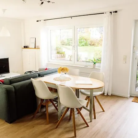 Wohnen Im Gruenen, Privatsauna, Stadtnah, Ruheoase Apartman *